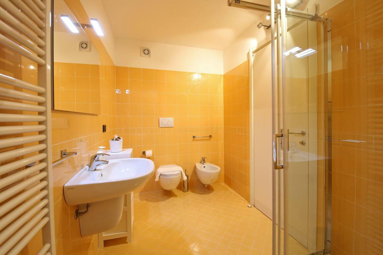 Bellagio Dreams Apt, Pool, With Private Garden, Near Lake Buitenkant foto